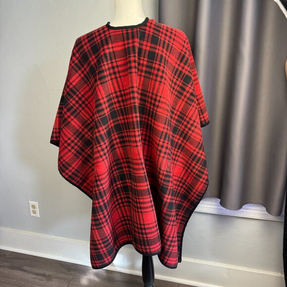 Fleece Red Black Buffalo Plaid Wrap Cape Blanket Poncho Reversible One Size Wmns - Picture 7 of 14